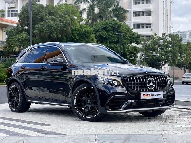 Mercedes GLC250 độ Full GLC63s màu Đen