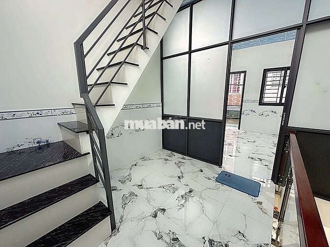 Nhà Mới 2 Lầu Hẻm Thông Nguyễn Tri Phương Q10. Giá 4 tỷ 680