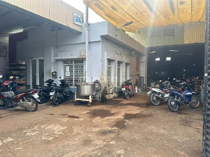 Cần bán nhà xưởng và văn phòng 