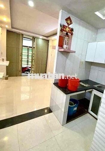 NHÀ NC 3 TẦNG 4PN2WC RỘNG RÃI THOÁNG MÁT • P6 Q.11 • CHỈ 10TR/THÁNG