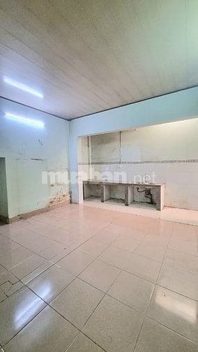 8X20 NHÀ CẤP 4 ĐƯỜNG XE TẢI THÍCH HỢP LÀM KHO CHỨA HÀNG