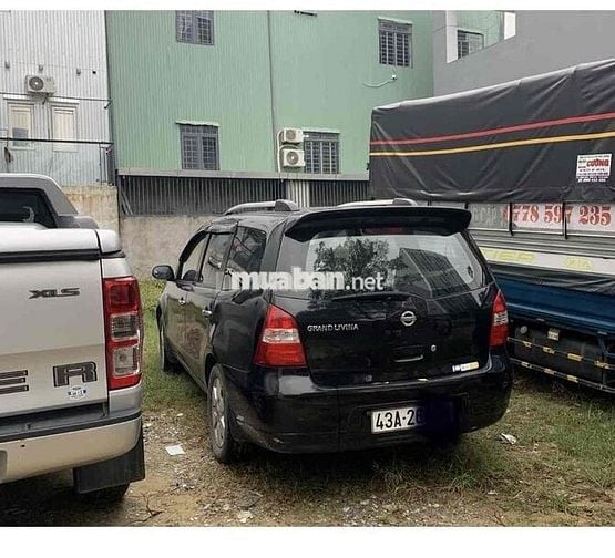 Nissan Grand livina 2010 1.8 AT - 100000 km