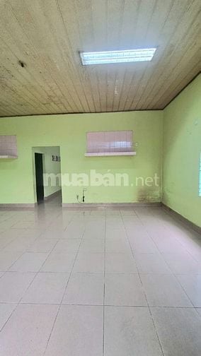 8X20 NHÀ CẤP 4 ĐƯỜNG XE TẢI THÍCH HỢP LÀM KHO CHỨA HÀNG