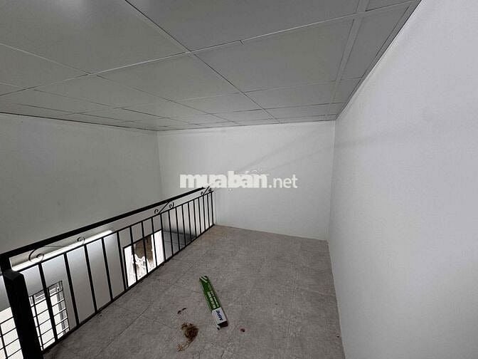 DÃY PHÒNG TRỌ MỚI XÂY NẰM ĐỐI DIỆN ETOWN THUẬN TIỆN QUA NHÀ GA T3