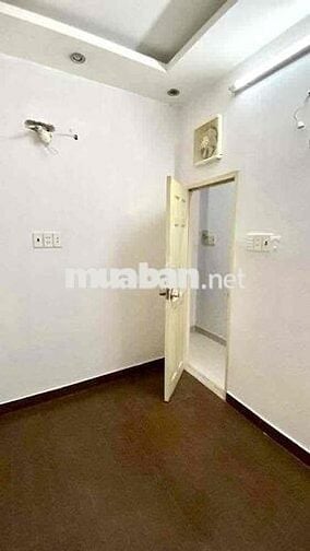 NHÀ NC 3 TẦNG 4PN2WC RỘNG RÃI THOÁNG MÁT • P6 Q.11 • CHỈ 10TR/THÁNG