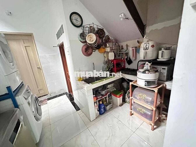 🔥 BÁN GẤP NHÀ PHỐ TRUNG TÂM - GIÁ *** KHU VỰC! 🔥