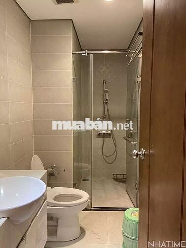 Cần bán nhanh căn hộ Cao Ốc H2 Hoàng Diệu, 134m2 3PN 2WC giá 7 tỷ.