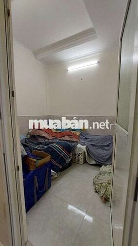 NHÀ DIỆN TÍCH RỘNG XE TẢI VÀO TRƯỚC CỬA