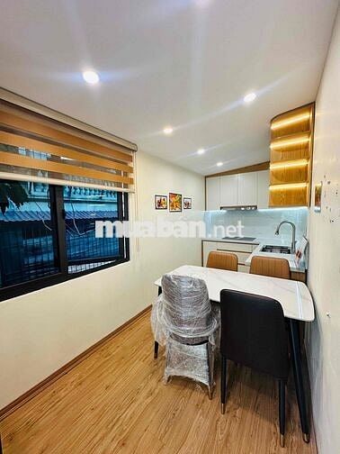 TẬP THỂ TẦNG 3 PHỐ CHÙA LÁNG - TẦNG 3 LÔ GÓC 3 THOÁNG -2 BAN CÔNG PHỐ