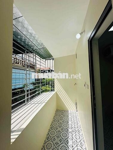 TẬP THỂ TẦNG 3 PHỐ CHÙA LÁNG - TẦNG 3 LÔ GÓC 3 THOÁNG -2 BAN CÔNG PHỐ