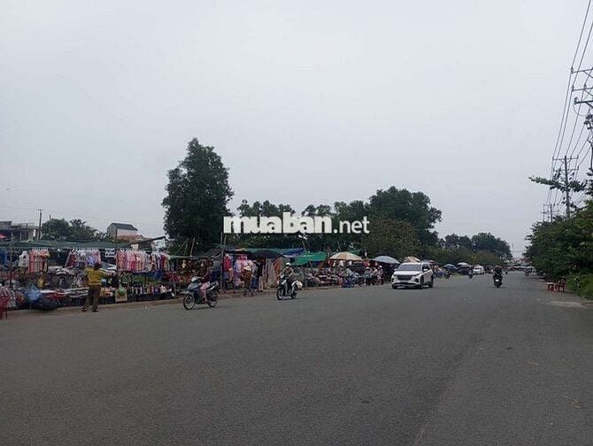 LÔ ĐẤT GẦN KHU THE WINCITY GIÁ CHỈ 1 TY365/90M,SHR KHU DÂN CƯ SẦM UẤT