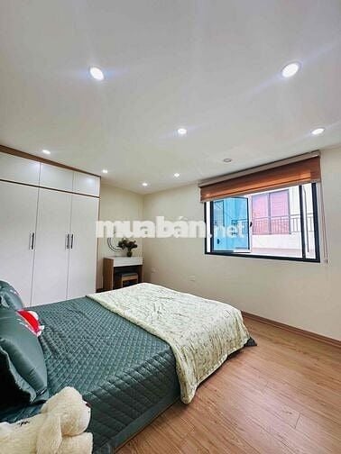 TẬP THỂ TẦNG 3 PHỐ CHÙA LÁNG - TẦNG 3 LÔ GÓC 3 THOÁNG -2 BAN CÔNG PHỐ