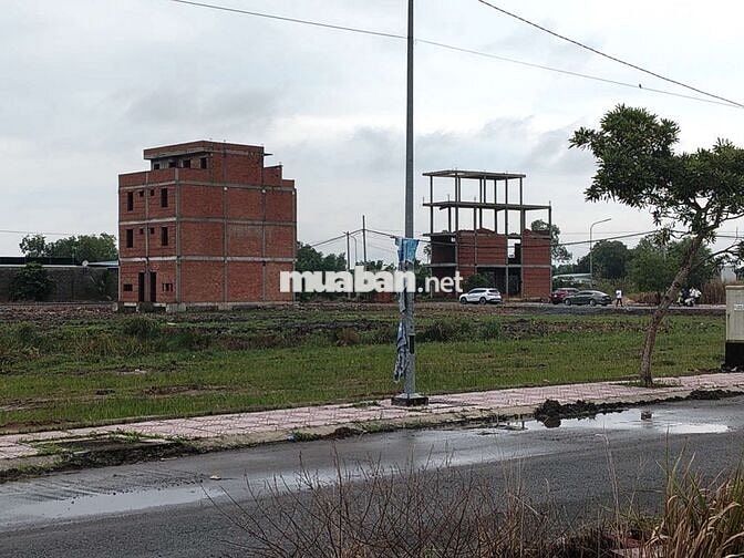 ĐẤT ĐẸP BÁN GẤP . CHỦ ĐI ĐÁO HẠN NGÂN HÀNG