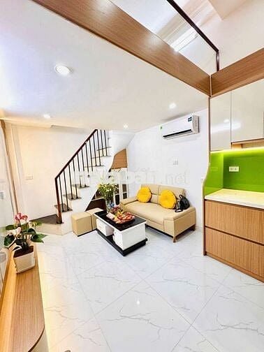 Văn Chương, diện tích 15/20m2, 5 tầng, 3 ngủ, giá 4,8 tỷ Văn Chương, diện tích 15/20m2, 5 tầng, 3 ngủ, giá 4,8 tỷ