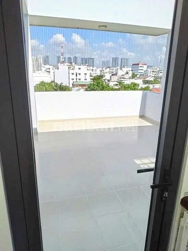 bán 311/1C Nguyển Thị Thập, DT 4.10 x 12.5. 1 trệt, 1 lững, 3 lầu, 4PN