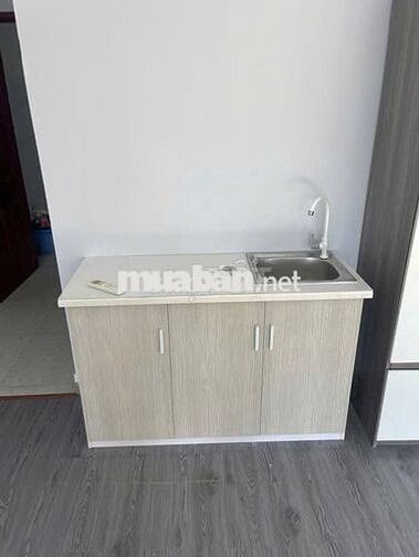 Phòng Ban công Giá Rẻ Ngay Lê Văn Thọ