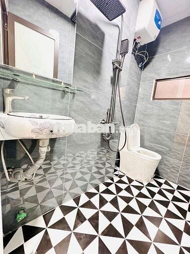 Văn Chương, diện tích 15/20m2, 5 tầng, 3 ngủ, giá 4,8 tỷ