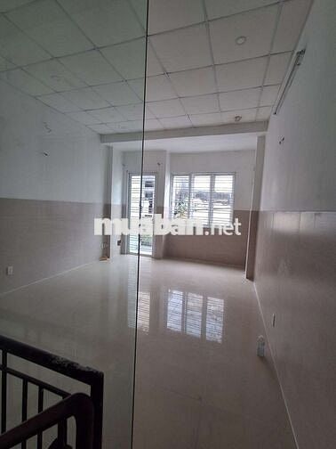 Nhà nguyên căn 12 Triệu Tân Phú kế bên ĐH Công Thương