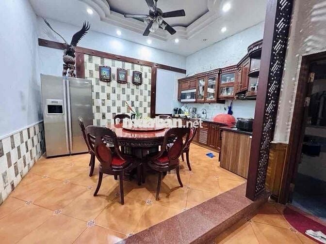 Phân lô Huỳnh Thúc Kháng-Nguyên Hồng 45m2x4 tầng, vỉa hè,kd chỉ 18.2ty