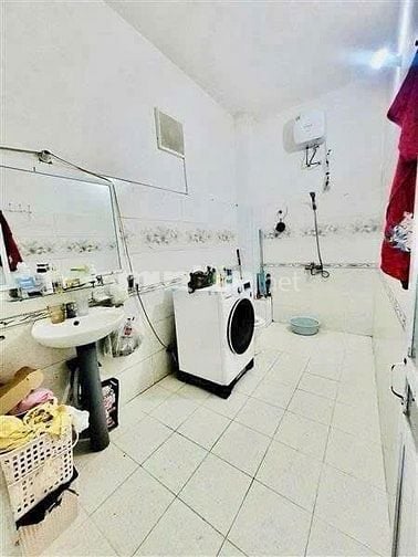 Bán nhà phố Yên Lãng lô góc ngõ thông, cách mặt phố 20m