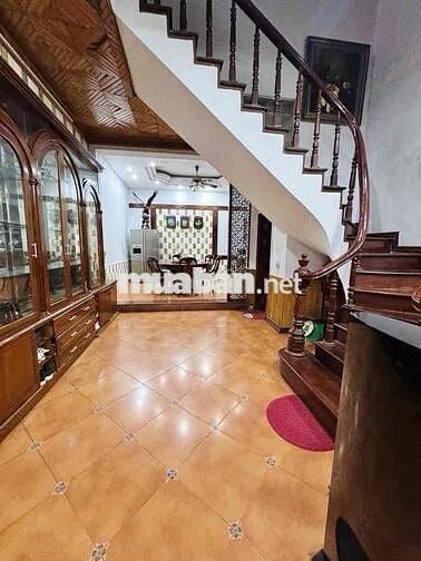 Phân lô Huỳnh Thúc Kháng-Nguyên Hồng 45m2x4 tầng, vỉa hè,kd chỉ 18.2ty