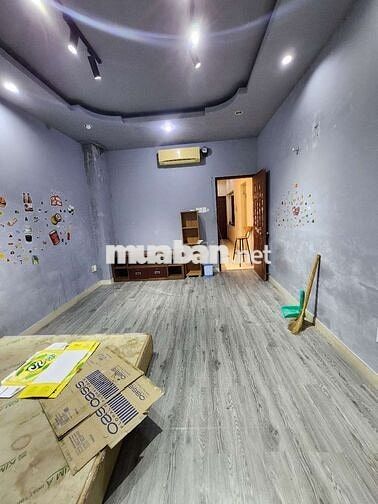 NHÀ NGUYÊN CĂN KHU D2, 4X20, 1TR 3L, THÍCH HỢP LÀM ĂN UỐNG, VP, CTY...