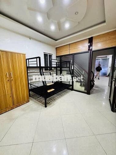 BÁN NHÀ CẦU GIẤY - NHÀ ĐẸP - NGÕ THÔNG - 20M RA PHỐ