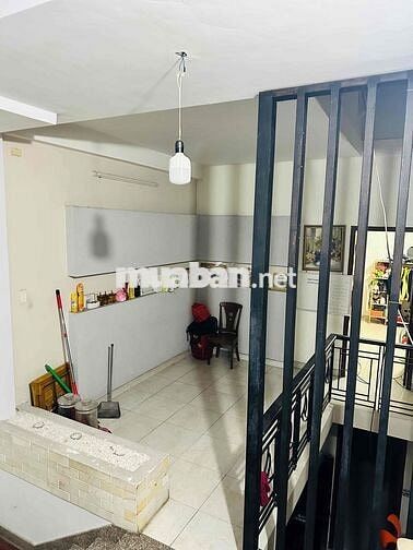 Nhà mặt tiền 100m2, 3 phòng ngủ, đường HT23, quận 12