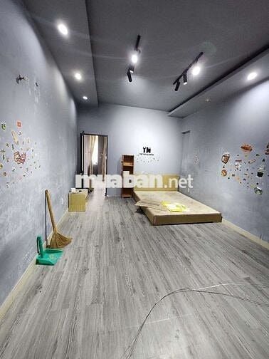 NHÀ NGUYÊN CĂN KHU D2, 4X20, 1TR 3L, THÍCH HỢP LÀM ĂN UỐNG, VP, CTY...