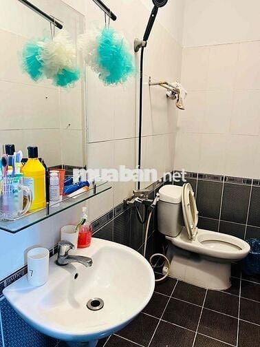 Nhà mặt tiền 100m2, 3 phòng ngủ, đường HT23, quận 12