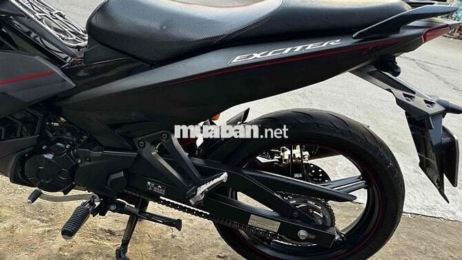 Yamaha Exciter 150 đen nhám 2017 ( hỗ trợ góp )