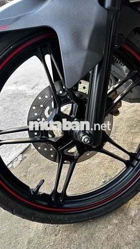 Yamaha Exciter 150 đen nhám 2017 ( hỗ trợ góp )