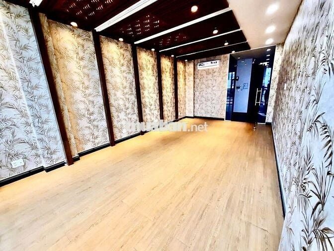 NHÀ ĐẸP ỐP KÍNH -Thăng Long P4 Q.TB - 4,5 x 20m có thang máy