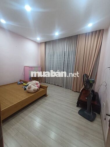 CHO THUÊ NHÀ 3 TẦNG - HẺM OTO - CHƯƠNG DƯƠNG - LINH CHIỂU. THỦ ĐỨC