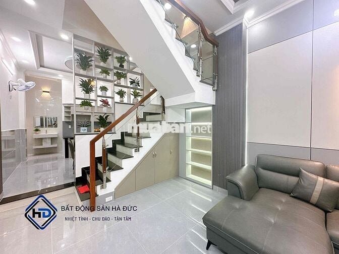 Nhà trệt 3 lầu hẻm 8m khu nhà lầu gần trường Nguyễn Trung Trực