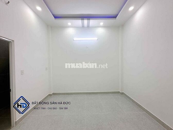 Nhà trệt 3 lầu hẻm 8m khu nhà lầu gần trường Nguyễn Trung Trực