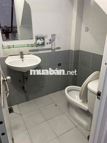 quá Rẻ 4,5*20 trệt 2 lầu 4pn đg xe tải thông