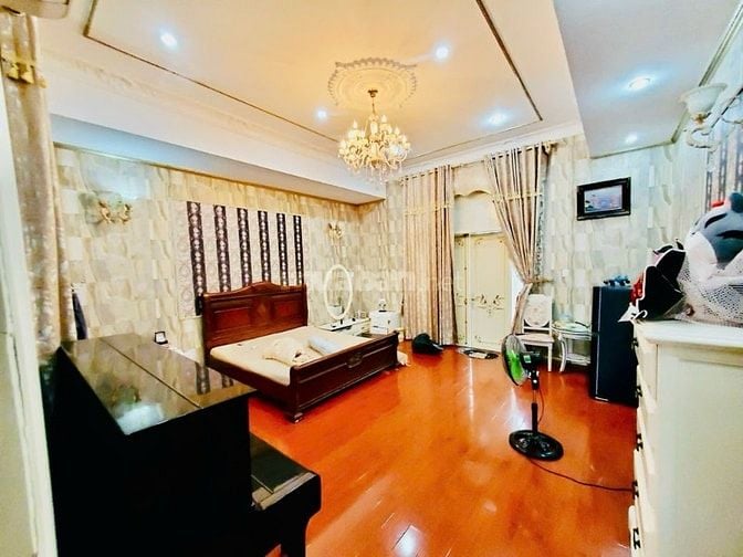 BIỆT THỰ 9 X 30M - XÂY 4 TẦNG - ĐƯỜNG LÊ QUANG ĐỊNH - BÁN 31 TỶ