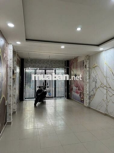 Cho thuê nhà mặt tiền đường Lam sơn, dt 4x18 trệt 2 lầu