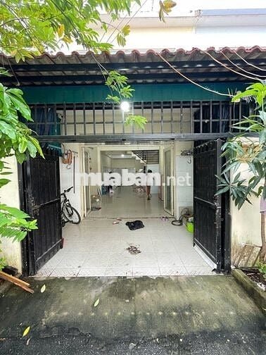 BÁN NHÀ HẺM 2266 HUỲNH TẤN PHÁT