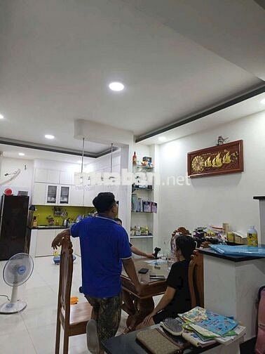 Nhà 1 trệt 2 lầu sân thượng hẻm bình thành BHH B bình tân