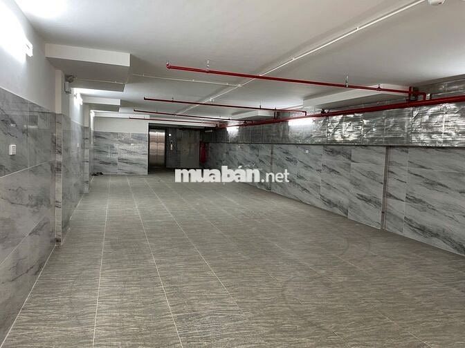 HOT! Cho thuê tòa nhà VP mặt phố Lý Thường Kiệt. DT525m2, MT11m,13T+3H