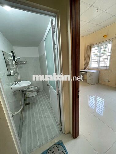 BÁN NHÀ HẺM 2266 HUỲNH TẤN PHÁT