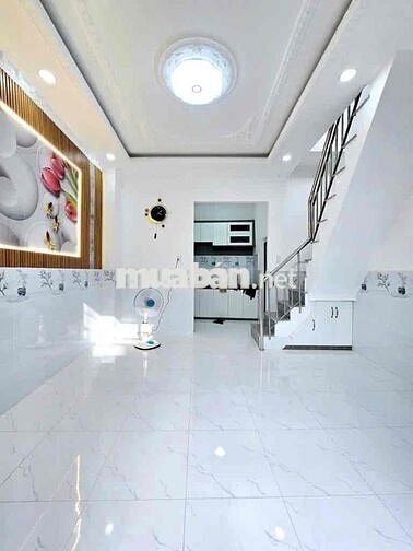 Bán Nhà Hẻm Lớn , Huỳnh Tấn Phát, 40m2 DTSD, Giá 2Tỷ Hơn