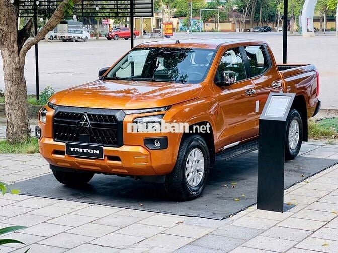 MITSUBISHI TRITON GLX 2025 CAM-TRẢ 165TR NHẬN XE