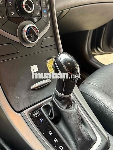 Hyundai Elantra 1.6 2014 nhập Hàn quá mới