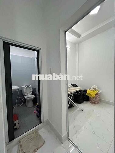 Bán Nhà Hẻm Lớn , Huỳnh Tấn Phát, 40m2 DTSD, Giá 2Tỷ Hơn
