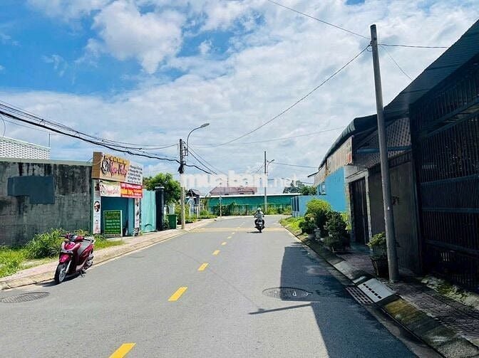 CẦN BÁN GẤP LÔ ĐẤT NGAY CẦU VƯỢT CỦ CHI 6m x 28m FULL ĐÔ THỊ- SHR