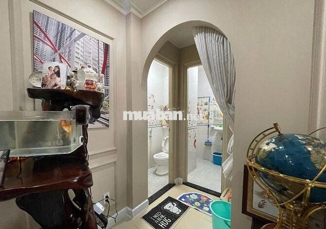 Bán căn hộ chung cư diện tích lớn, khu vực trung tâm