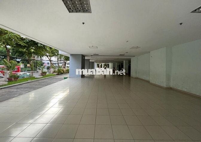 Bán căn hộ chung cư diện tích lớn, khu vực trung tâm